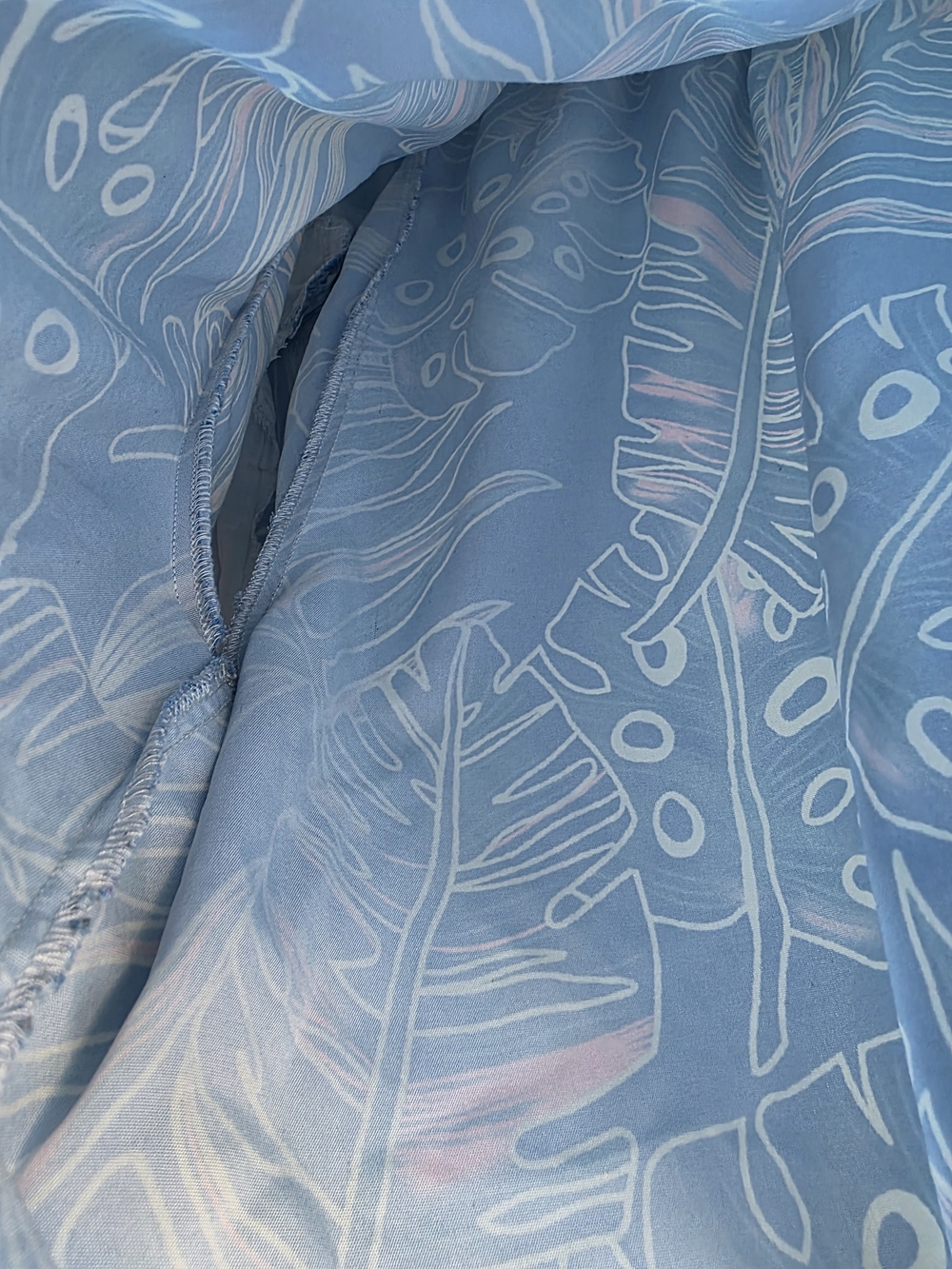 Chubbies Blue Pink Monstera Tropical Swim Trunks M 5.5" Inseam - Picture 8 of 11